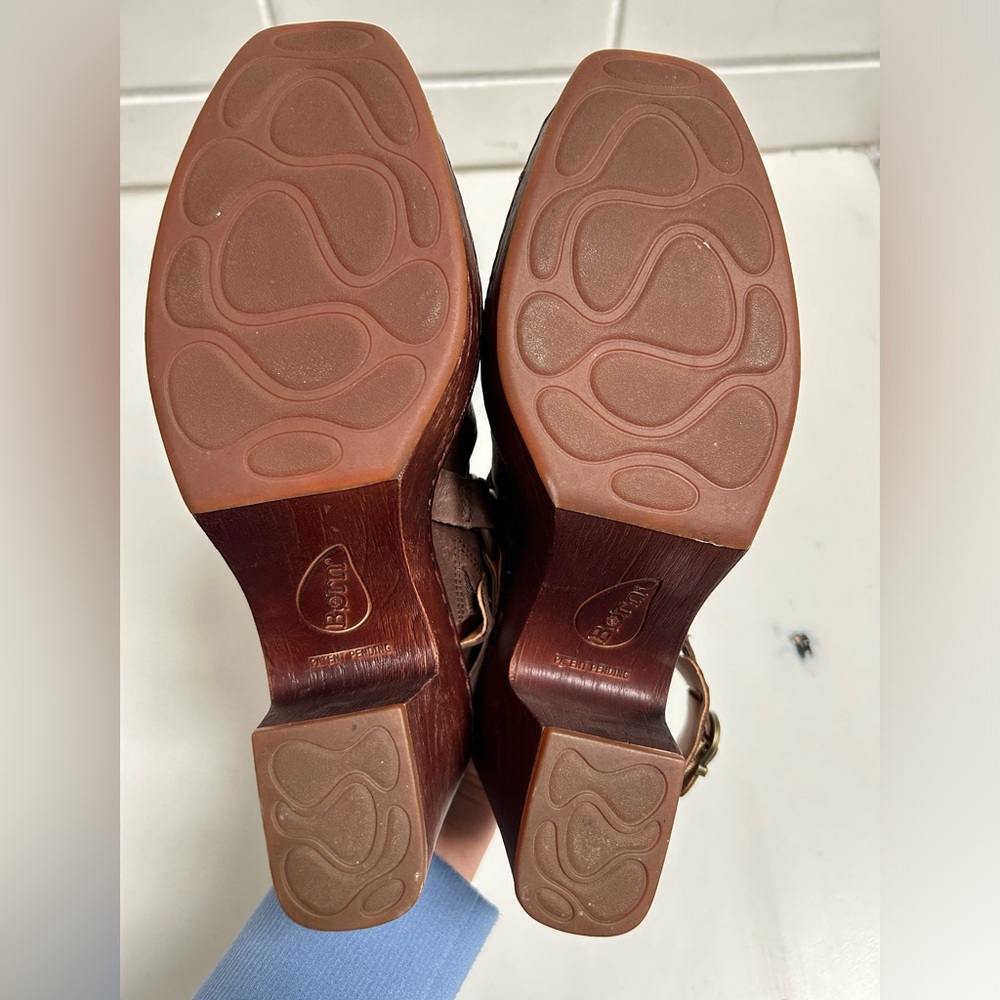 Born Women's Hudson Slingback Clog Chocolate - Size 10 - Picture 11 of 13